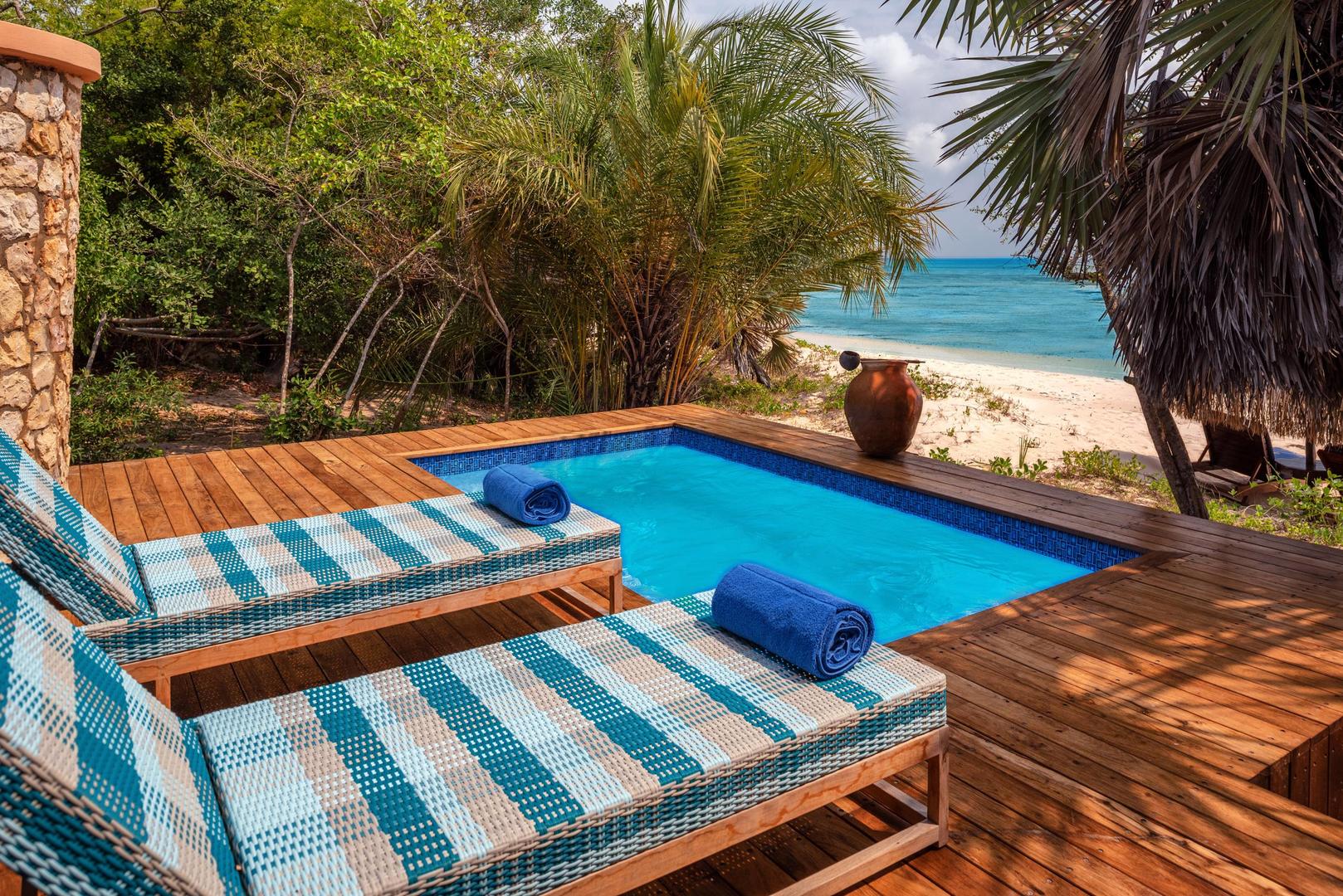 Poolvilla vid stranden