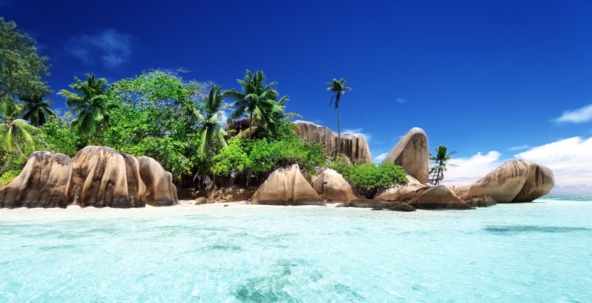 Félicité, Coco Island och La Digue
