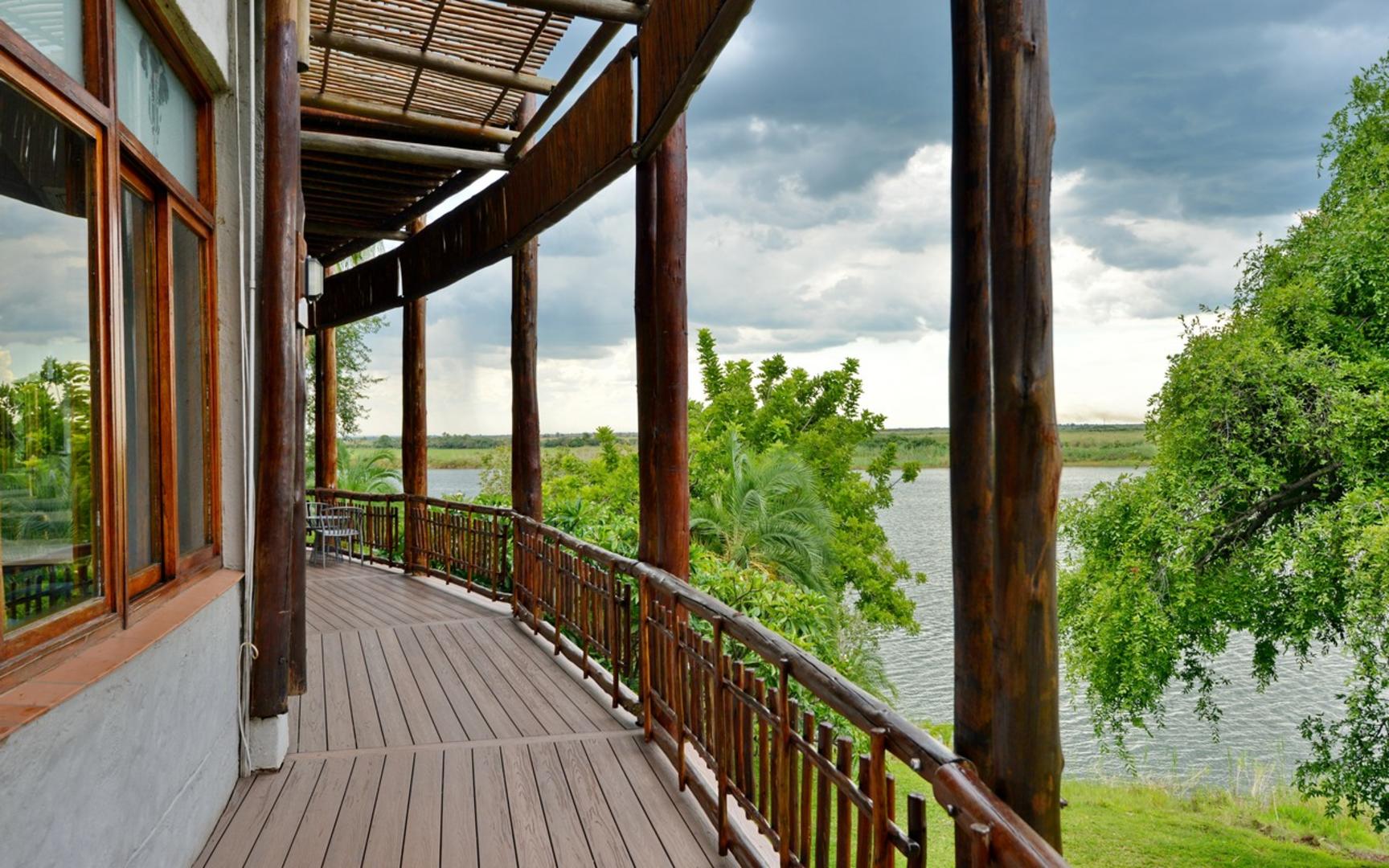 Cresta Mowana Safari Lodge & Spa-item-1