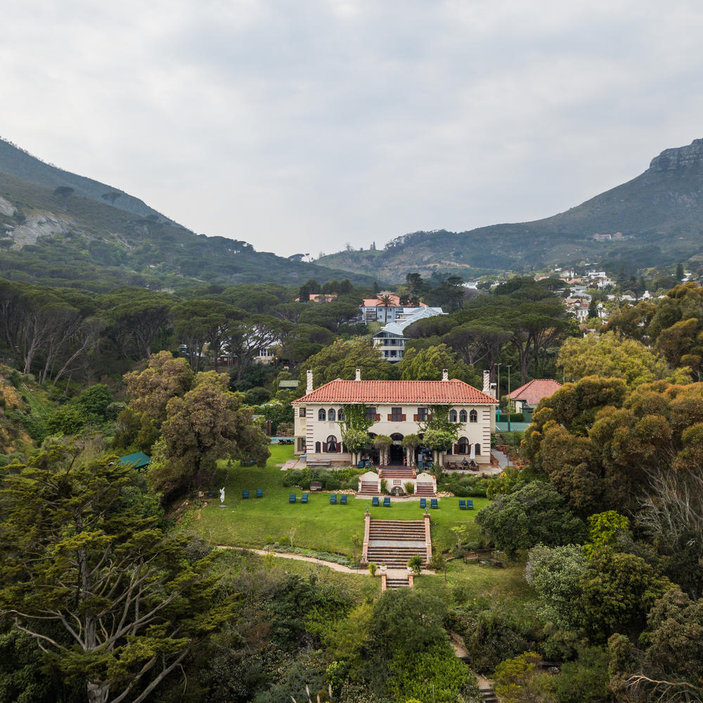 Camps Bay Retreat-item-0