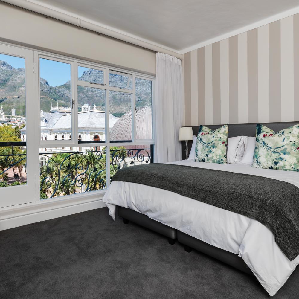Cape Town Hollow Boutique Hotel-item-0