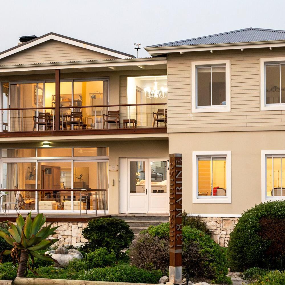 138 Marine Beachfront Guesthouse-item-0
