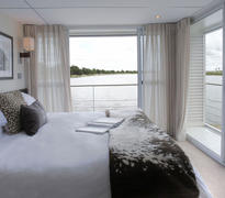 Master Suite & Balcony