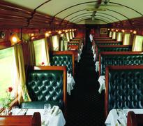 Banquet dining car