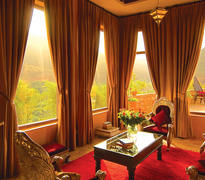 Master Suite lounge