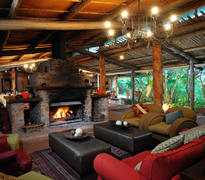 Ukhozi Lodge lounges