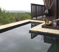 Ukhozi Lodge suite
