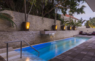 No5 Boutique Art Hotel by Mantis