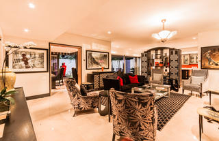 No5 Boutique Art Hotel by Mantis