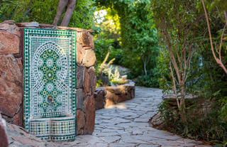 The Miracle Fountain, Los Colibris Casitas