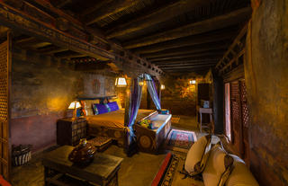 Queen's room