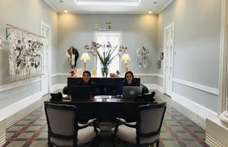 MAIN HOUSE RECEPTION DESK