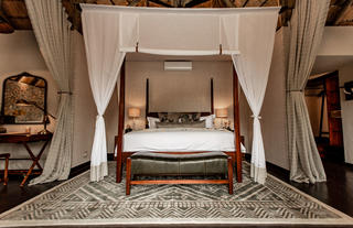 Dulini Moya - Suite Bedroom