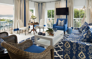 Beach House Lounge