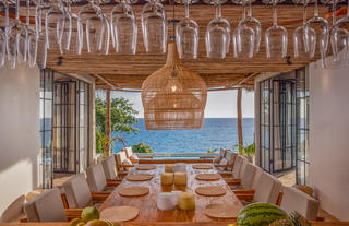 Oceanview Villa - Private Dining Area