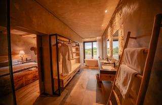 Kapama River Lodge Deluxe Suite Bathroom