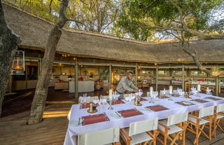 Setari Dining Main Deck