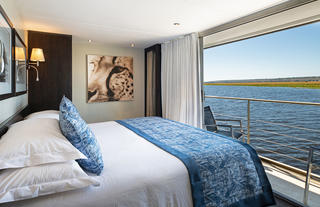 Accommodation - Standard Suite