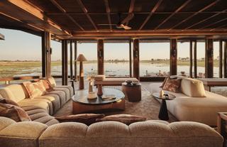 Baines' Lodge - Lounge