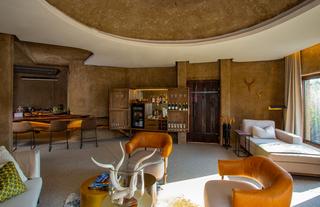Amber Villa Lounge Area