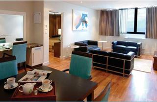 Suite lounge