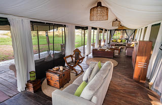 Main Area - Lounge