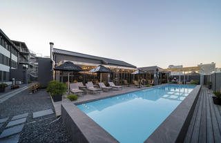Kloof Street Hotel - The Sanctuary Restaurant Upstairs Pool - Cape Town