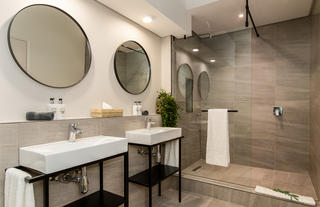 Kloof Street Hotel - Luxury Suite Bathroom - Cape Town