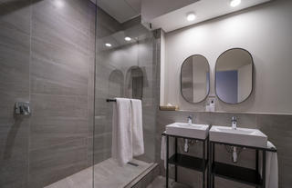 Kloof Street Hotel - Luxury Suite Bathroom - Cape Town