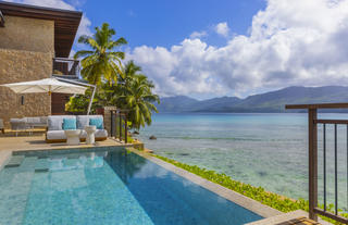 One Bedroom Ocean House with Pool