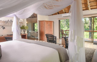 Luxury river facing rooms