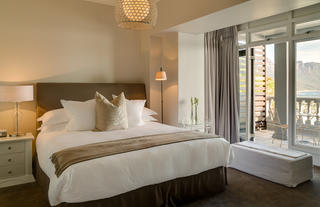 Deluxe Suite 3A