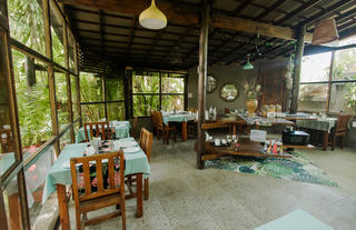 Garden breakfast area