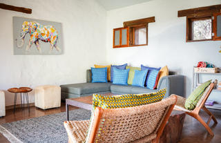Family unit lounge