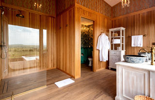 Ensuite Bathroom- One Bedroom Luxury Villa