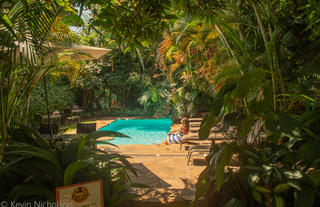 Karibu Pool