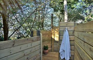 Honeymoon Suite - Outdoor Shower