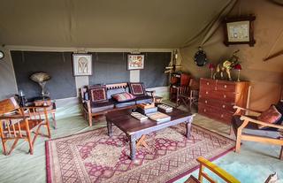 Camp Lounge