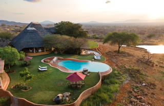 The Hildana Lodge, pool and main area