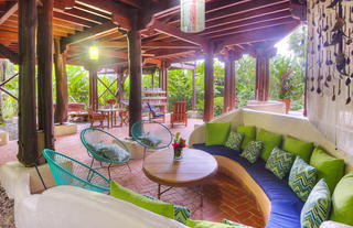Lounge area
