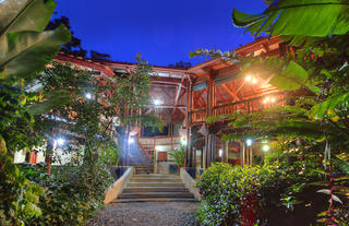 Lobby main entrance