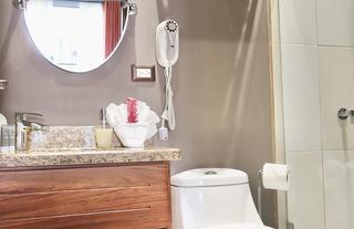 Premium Room Bathroom