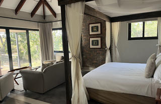 Leadwood Safari Suite