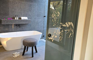 Rhino Suite Bathroom