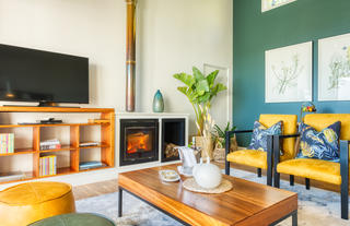 Luxury Suite Lounge