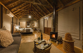 Bukela Game Lodge - Romantic Turndown - Luxury Safari Tent