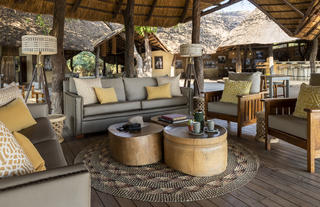 Lion Camp - Lounge area 2