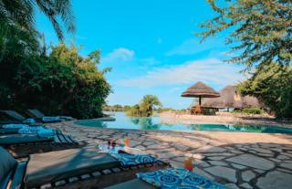 Mukambi Safari Lodge Pool