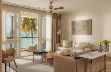 ACCOMMODATION - BEACH FRONT