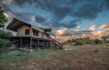 Serengeti Migration Camp